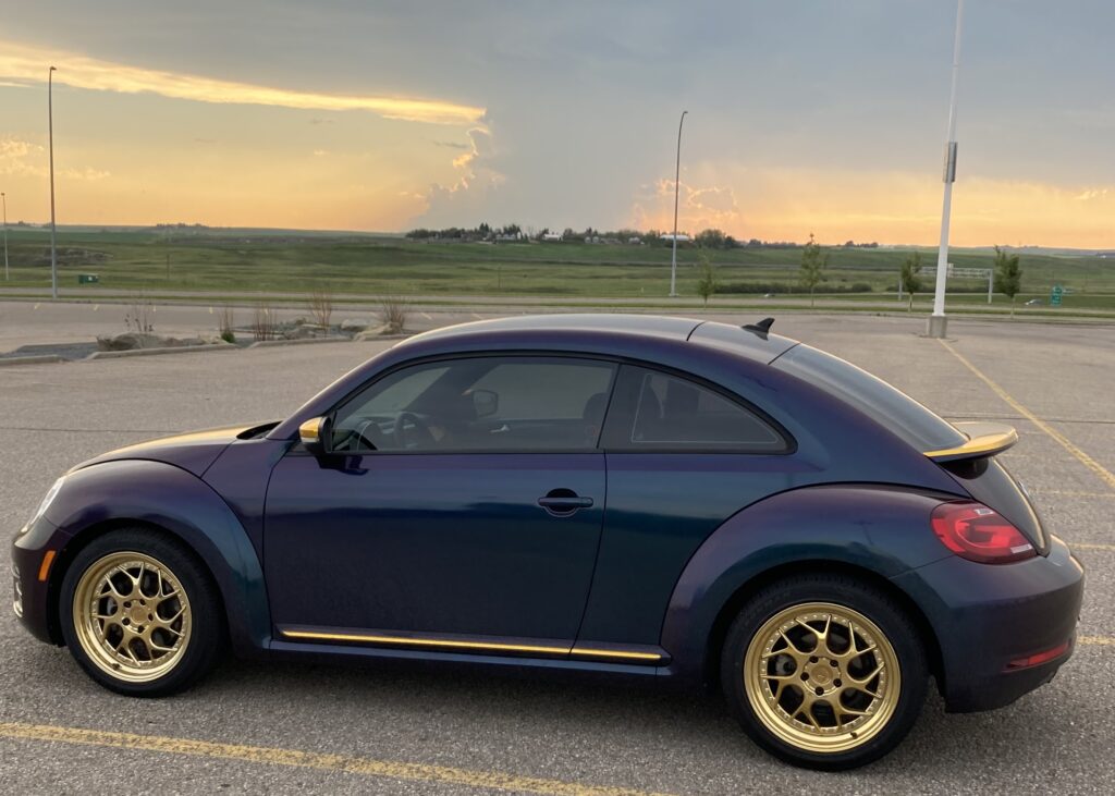 purple buggy car